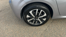 Peugeot 208 1.2 PureTech 100 Active Premium 5dr Petrol Hatchback